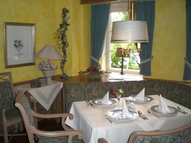 Hotel-Restaurant Pfeffermuehle Dörverden エクステリア 写真